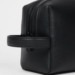 Men's Embossed Straw Grain Leather Wash Bag | Black
