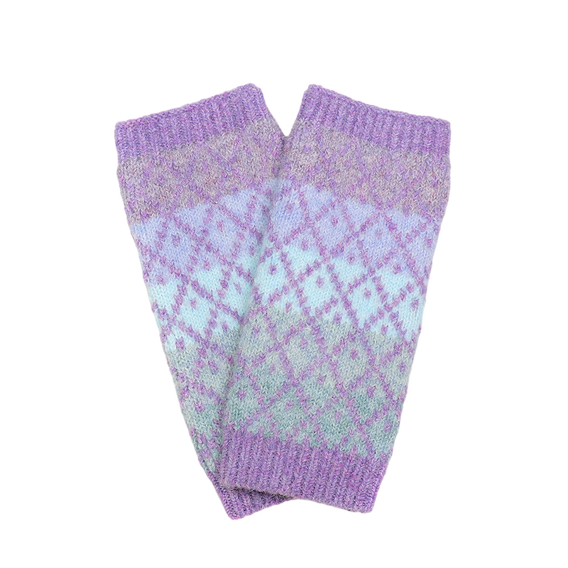 Alpaca Diamond Check Wrist Warmers | Lilac