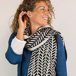 Reversible Chevron Jacquard Scarf | Black/Ecru