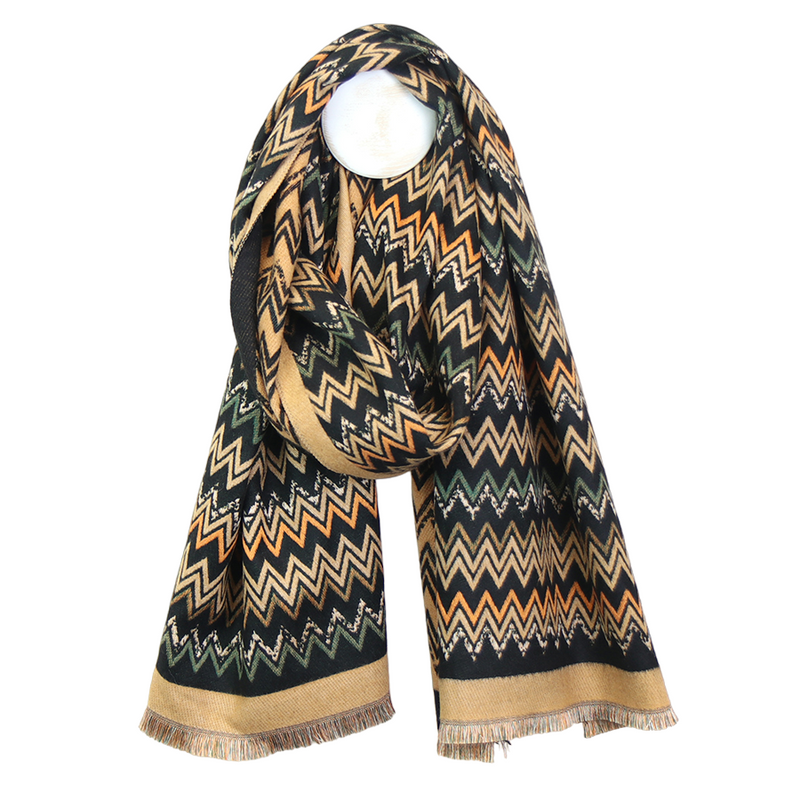 Zigzag Jacquard Scarf | Black/Beige