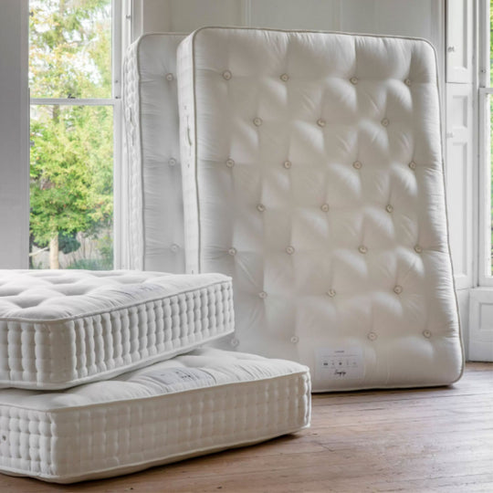 Luxury 2000 Mattress | White