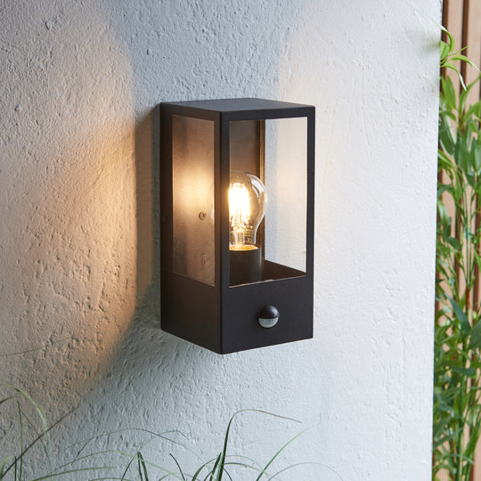Outdoor Oxford PIR Wall Light | Black | 13cm
