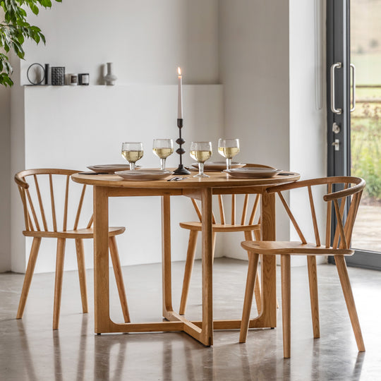 Craft Oak Round Dining Table | Natural
