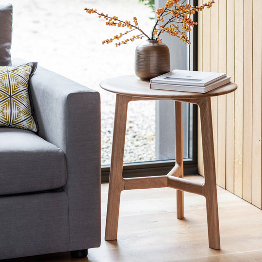 Madrid Round Mid-Century Scandi Side Table | Oak