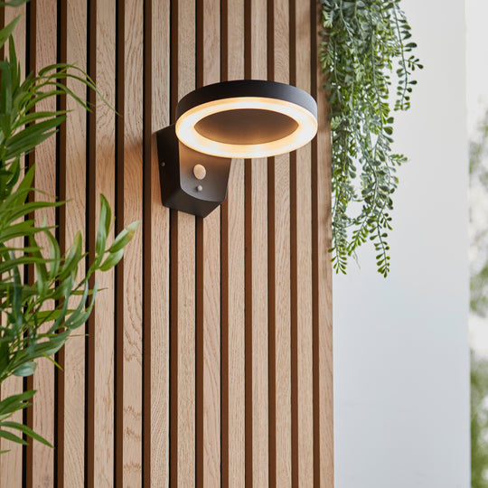 Outdoor Solar Powered Ebro Wall Light | Black