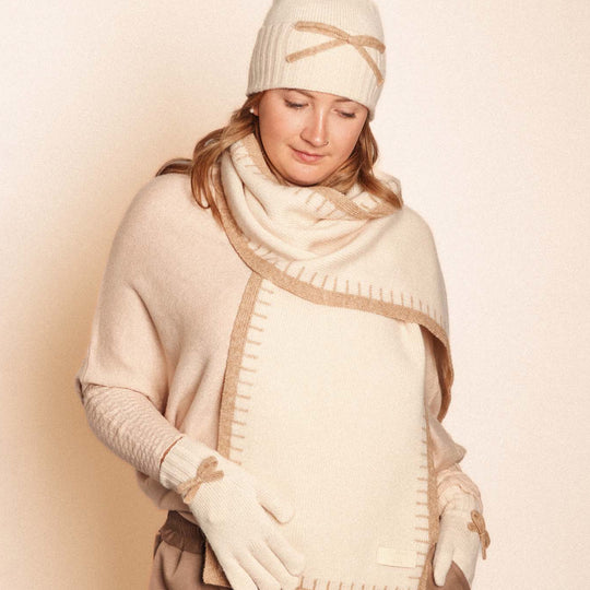 Women's Winter Beanie Hat with Knitted Bow Detail | Cream/Beige