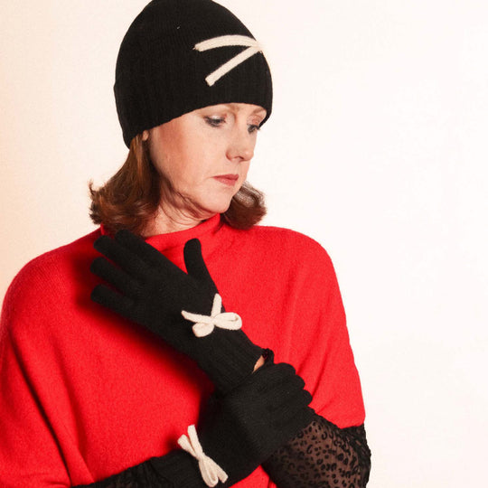 Women's Winter Gloves with Knitted Bow Detail | Black/Cream