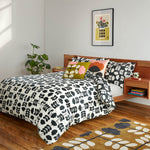 Cut Stem Duvet Cover & Pillowcase Set | Monochrome